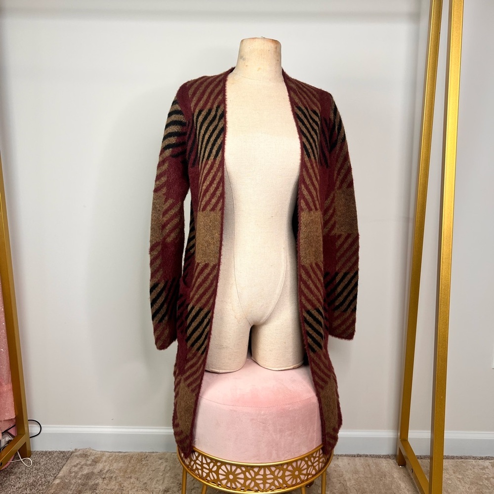 Nine West Burgundy and Tan Geometric Cardigan‎ - Picture 5 of 8
